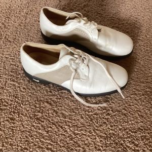Nike golf shoes woman’s 8.5